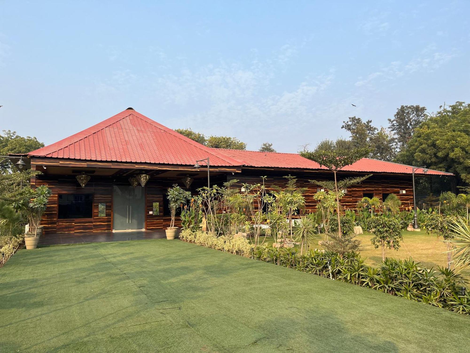 The Green Wood Palace I Farm House I Wedding I Party I 87Oo2O5865 Vila Gurgaon Exterior foto